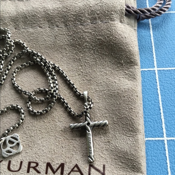 David Yurman Diamond Cross Pendant and Chain EUC see photos - Picture 5 of 10